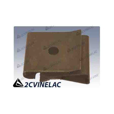 REF 527. GRAPA FALDILLA DELANTERA DYANE.