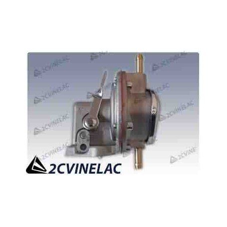 REF 4925. BOMBA GASOLINA 2CV6 CON CEBADOR.