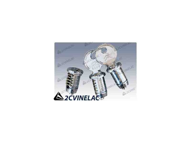 REF 432. JUEGO 3 BOMBINES CON LLAVE.